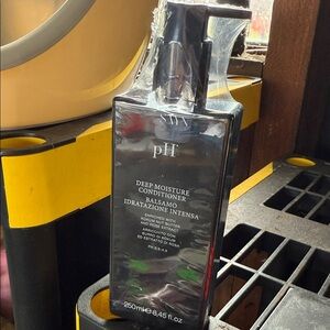 Deep Moisture Conditioner - Black